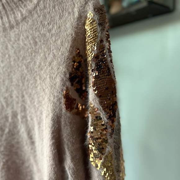 #48 LISTICLE ULTASOFT SEQUINS PLUSH TOP BLUSH PINK SIZE MEDIUM - Picture 8 of 9